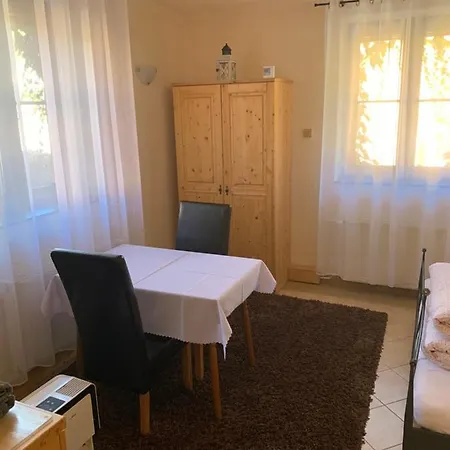 U Grobiana Pensjonat Lenora
